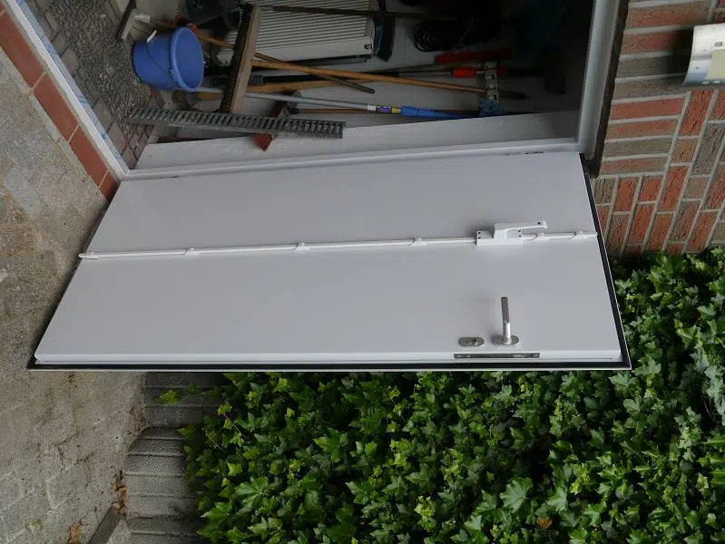 Deployable Flood Barriers